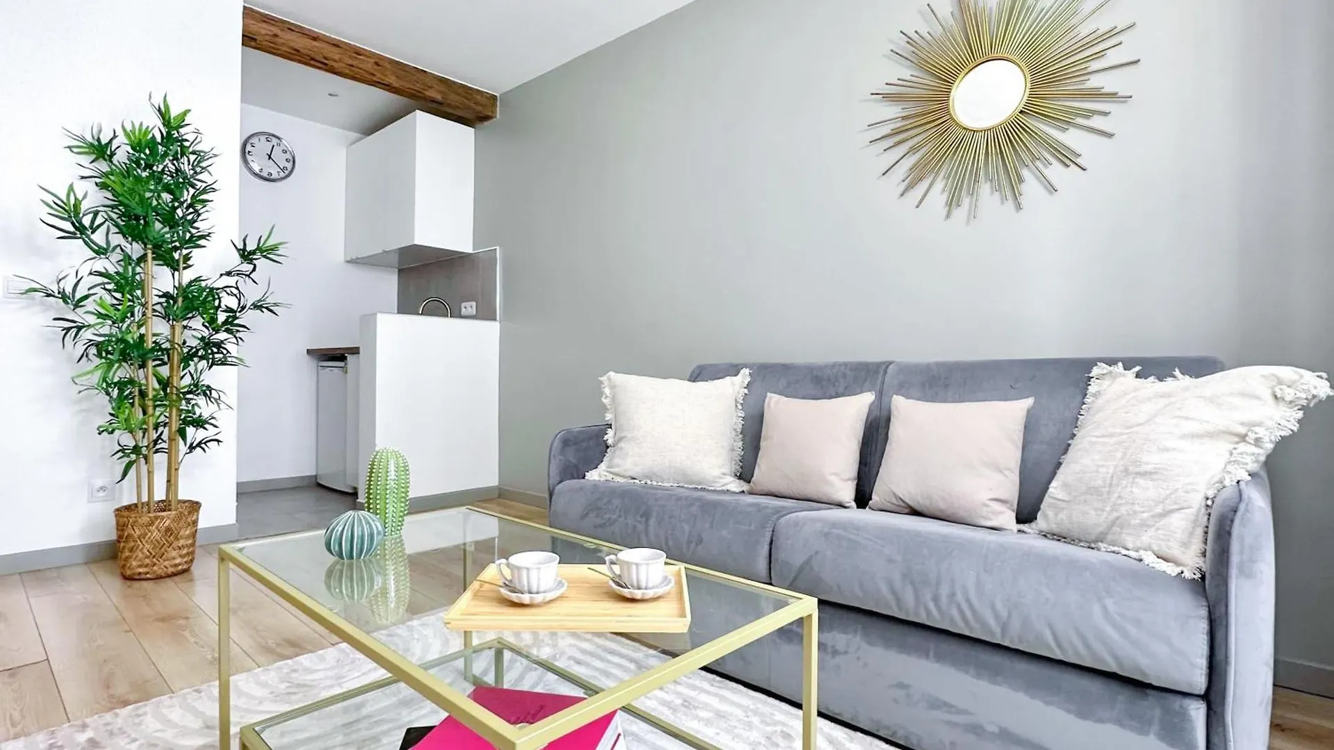 Comfortable Family Flat In Apartment