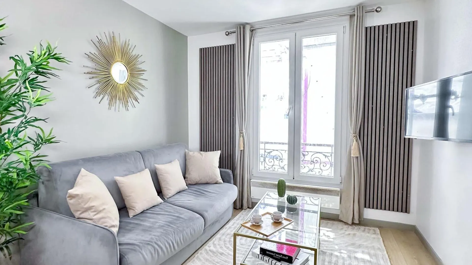 Comfortable Family Flat In Apartment *